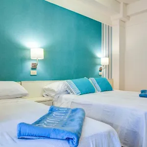 Hotel Konrad, Marebello